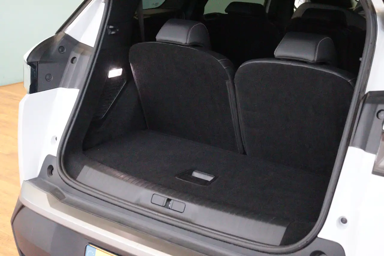 Peugeot 5008 1.2 Hybrid 145 Allure Automaat | 7 PERS | APPCONNE 7