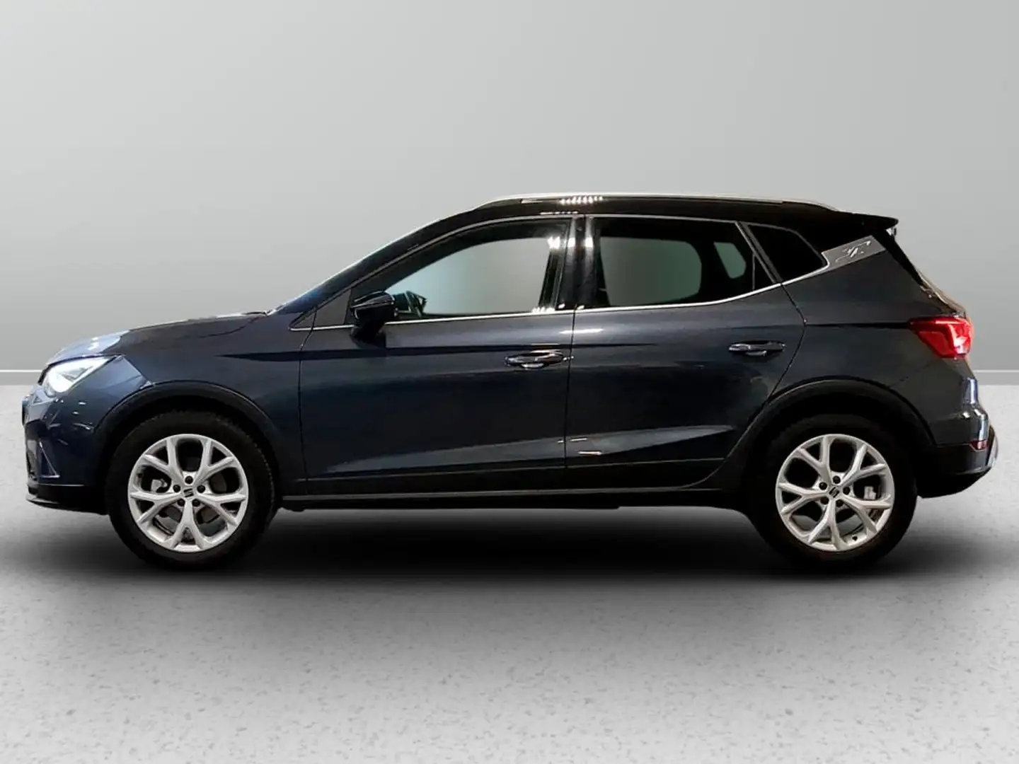 SEAT Arona 1.0 ecotsi FR 95cv Nero - 2