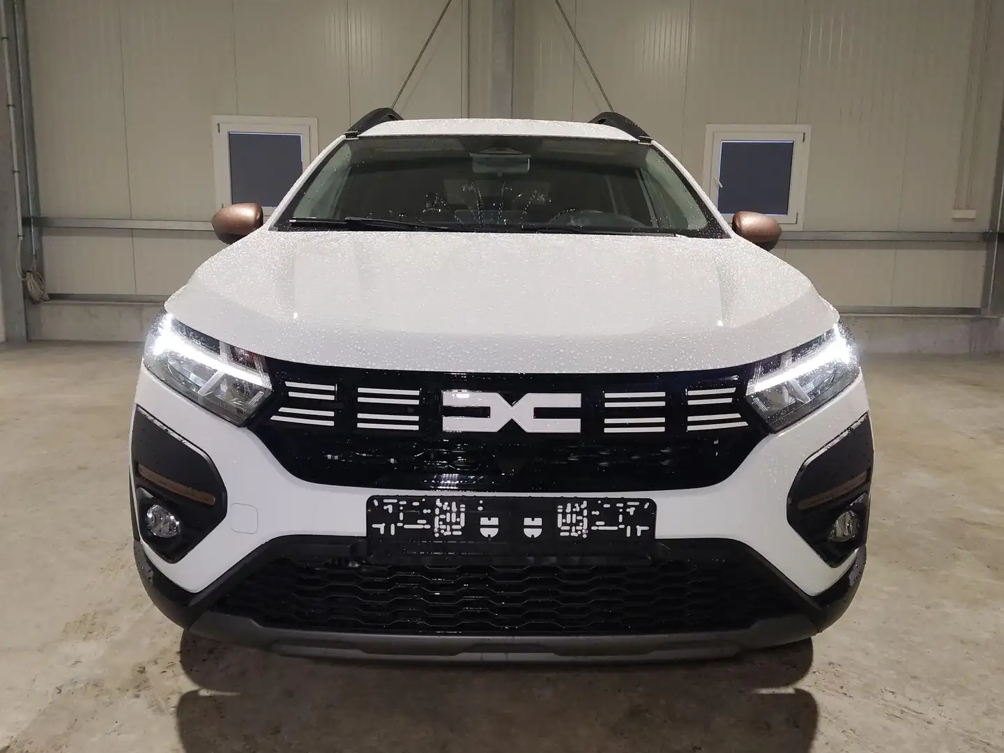 Dacia Jogger Extreme 1.0 TCe 110 7-Sitzer-AHK-Kamera-LED-App... Weiß - 2