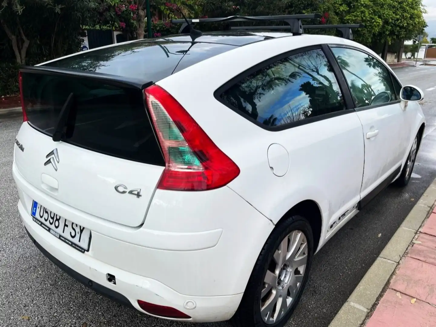 Citroen C4 Berlina Manual de 3 Puertas Blanco - 2