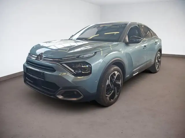 Citroen C4 view 3