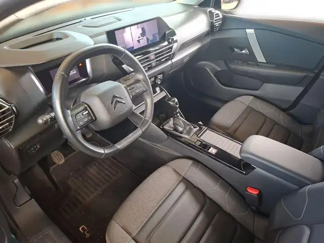 Citroen C4 view 7