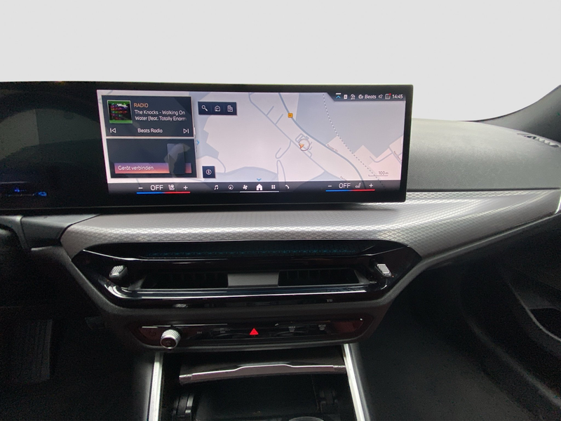 BMW 330 e xDrive ///M-Sport Pano ACC AHK H&K 360° — photo 14