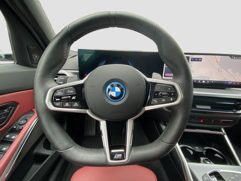 BMW 330 e xDrive ///M-Sport Pano ACC AHK H&K 360° — photo 13