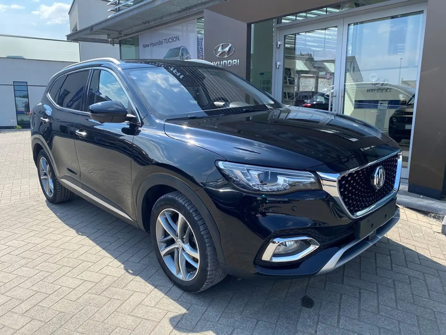 MG EHS 1.5 PHEV 258pk LUXURY Noir - 1
