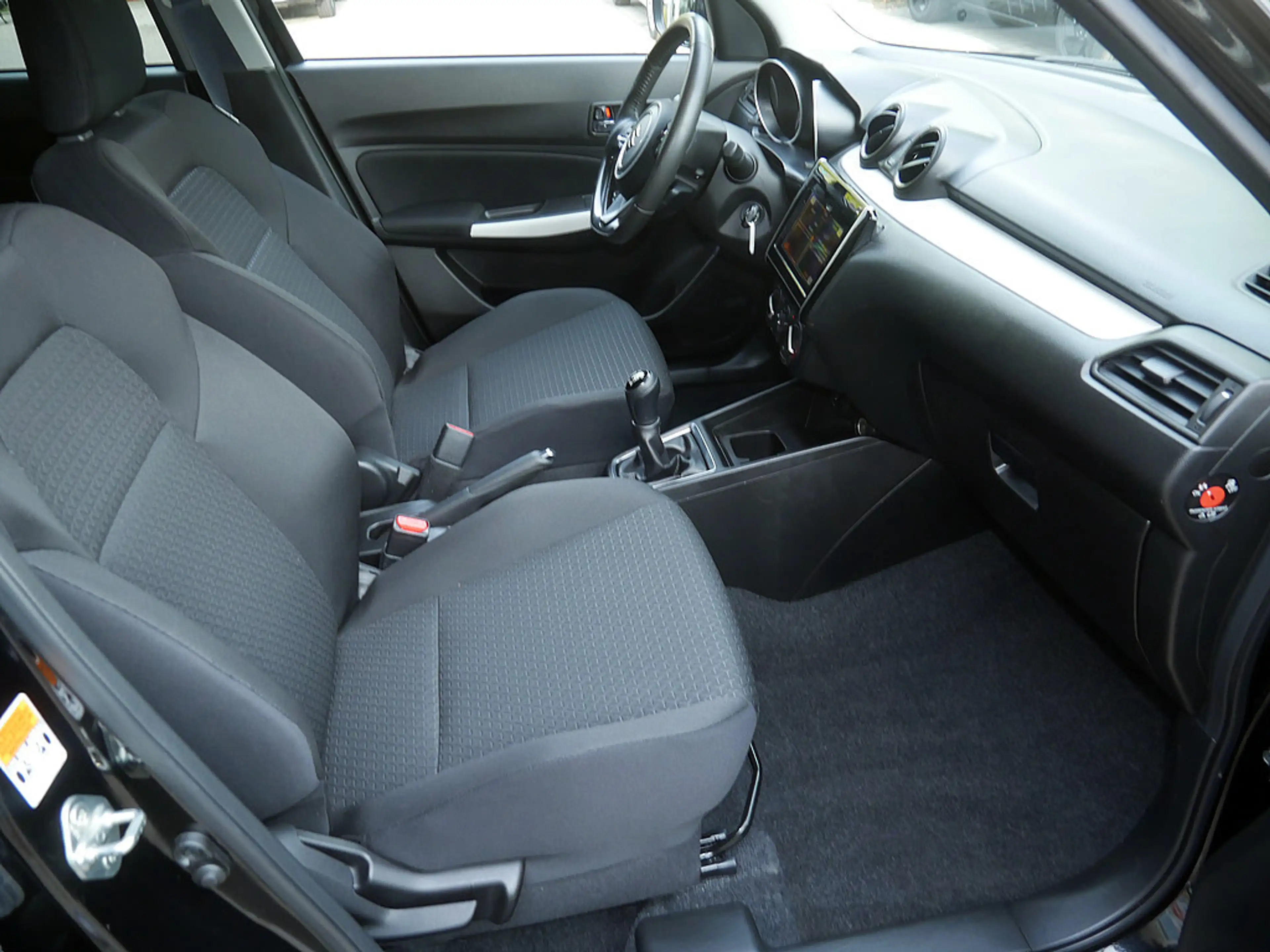 Suzuki Swift 1.2 Hybrid Allgrip Comfort AHK ACC LED — photo 9