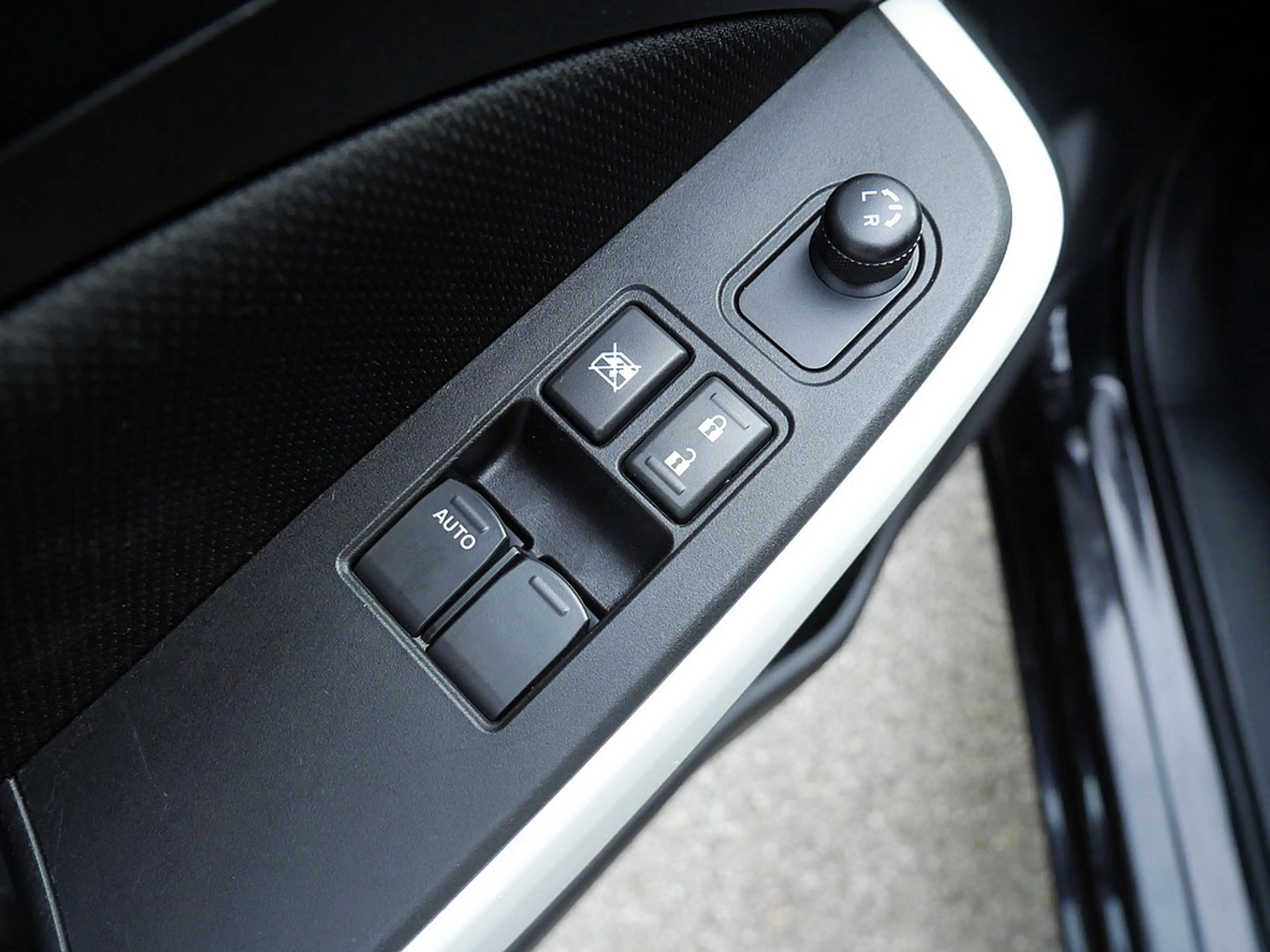Suzuki Swift 1.2 Hybrid Allgrip Comfort AHK ACC LED — photo 11