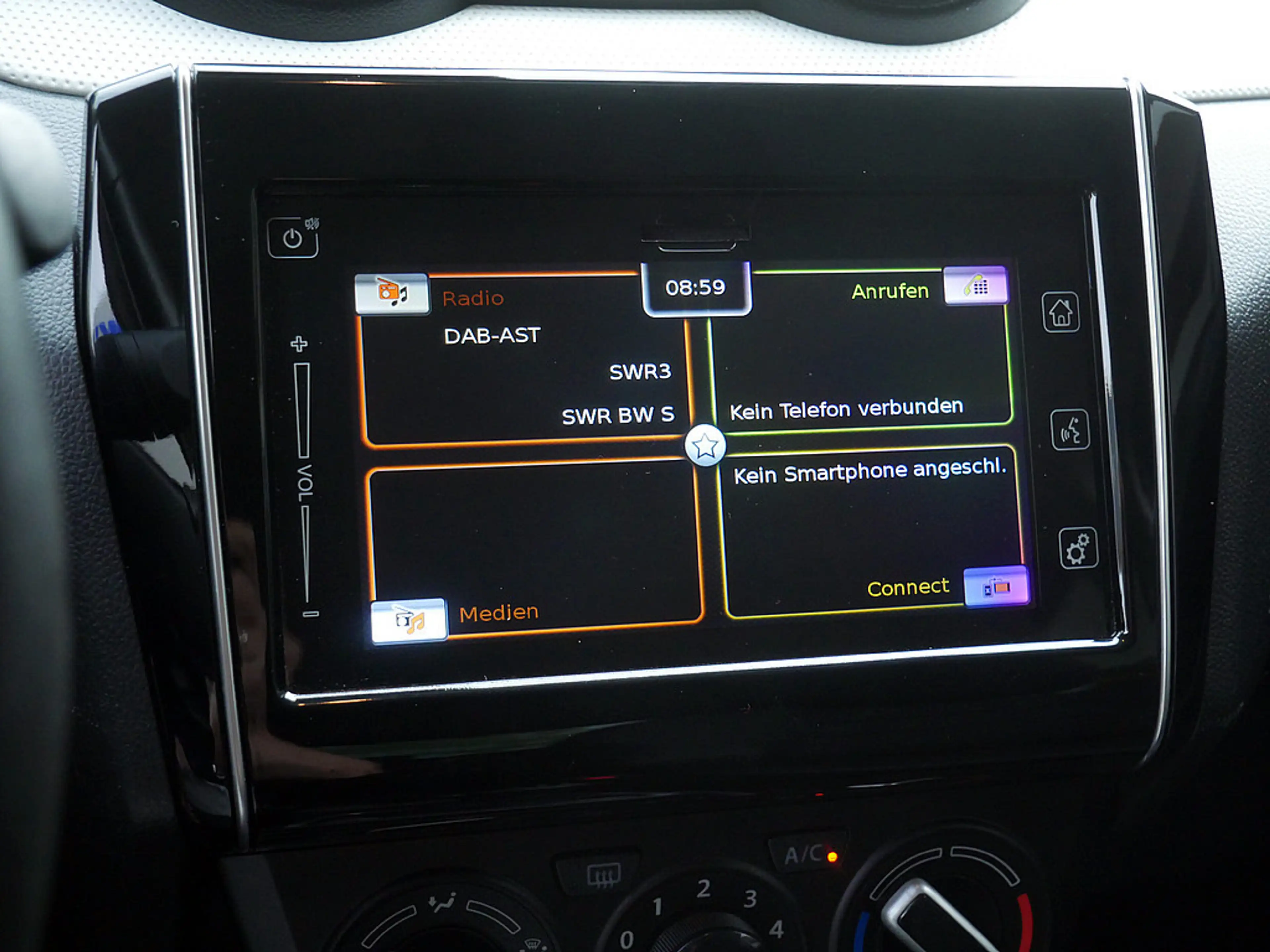 Suzuki Swift 1.2 Hybrid Allgrip Comfort AHK ACC LED — photo 13