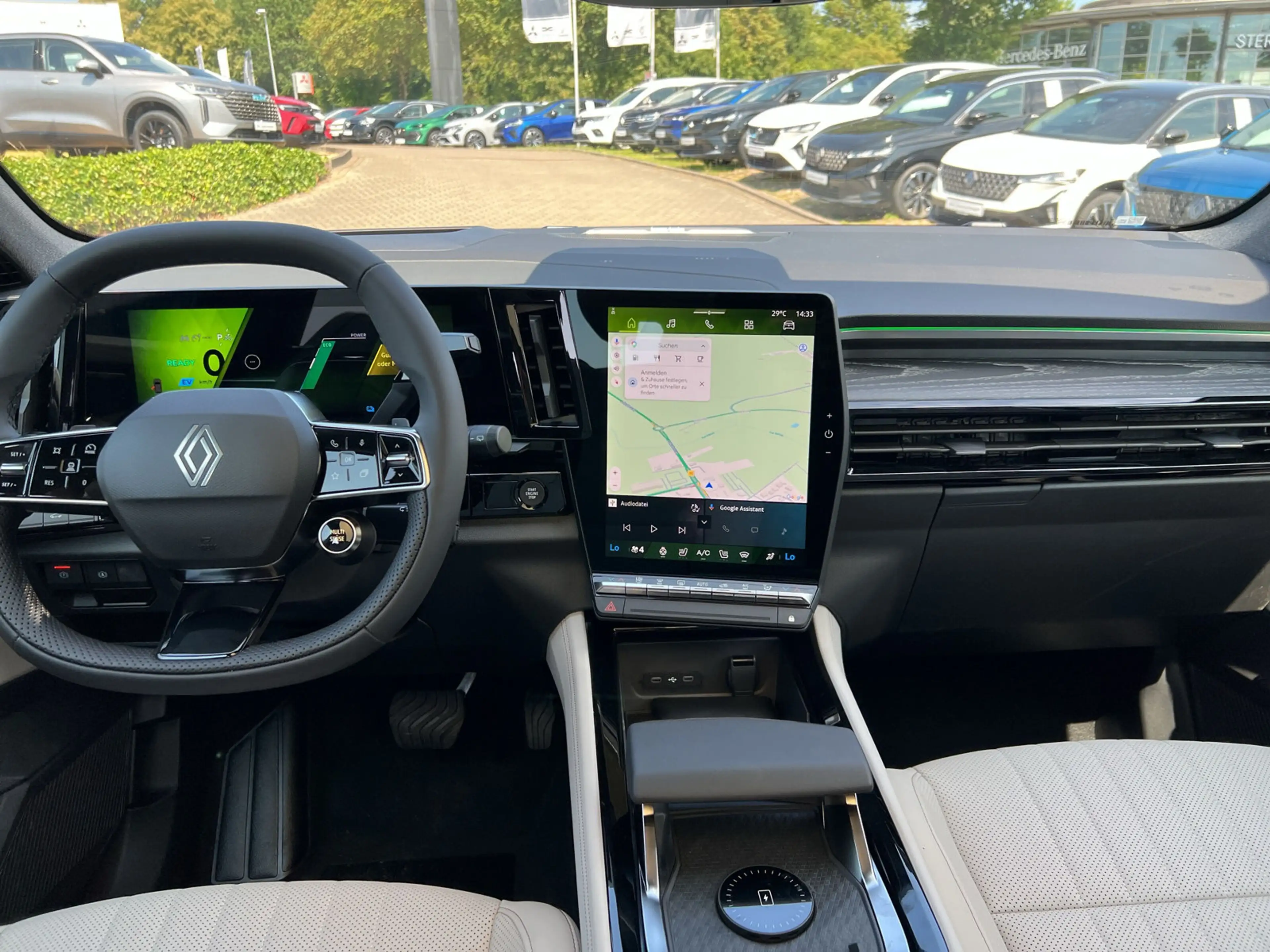 Renault Espace E-TECH 200 Iconic 7-S SHZ LKHZ 360° Pano — photo 6