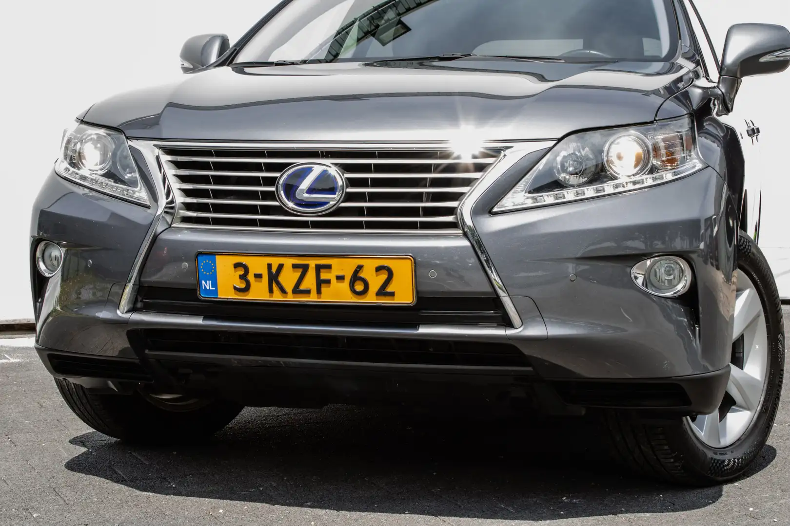 Lexus RX 450h 4WD Executive Edition Trekhaak/ 2.000kg Trekgewich Grijs - 2