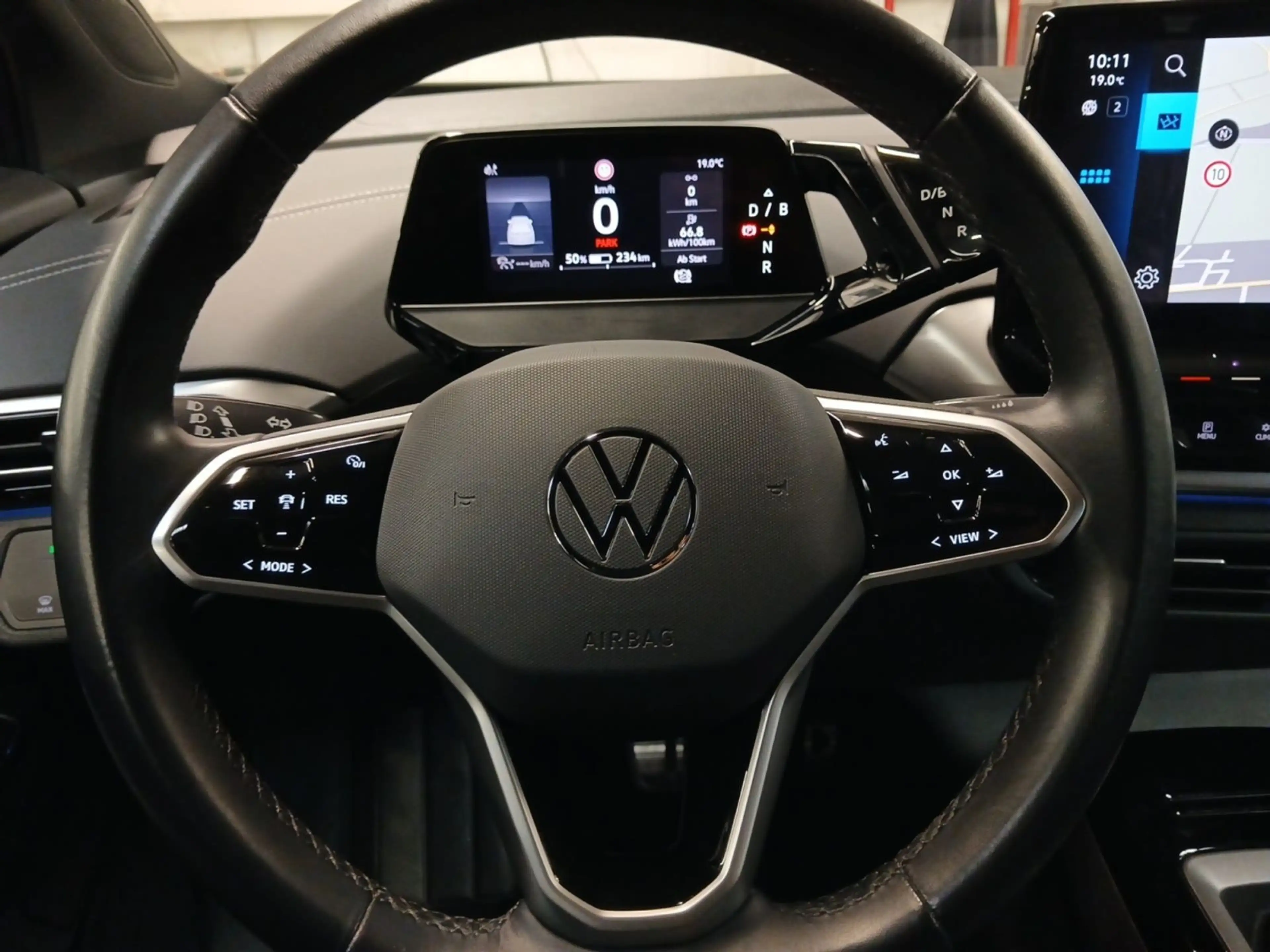 Volkswagen ID.5 Pro Performance 82kWh AHK Ambiente RFK Stan — photo 13