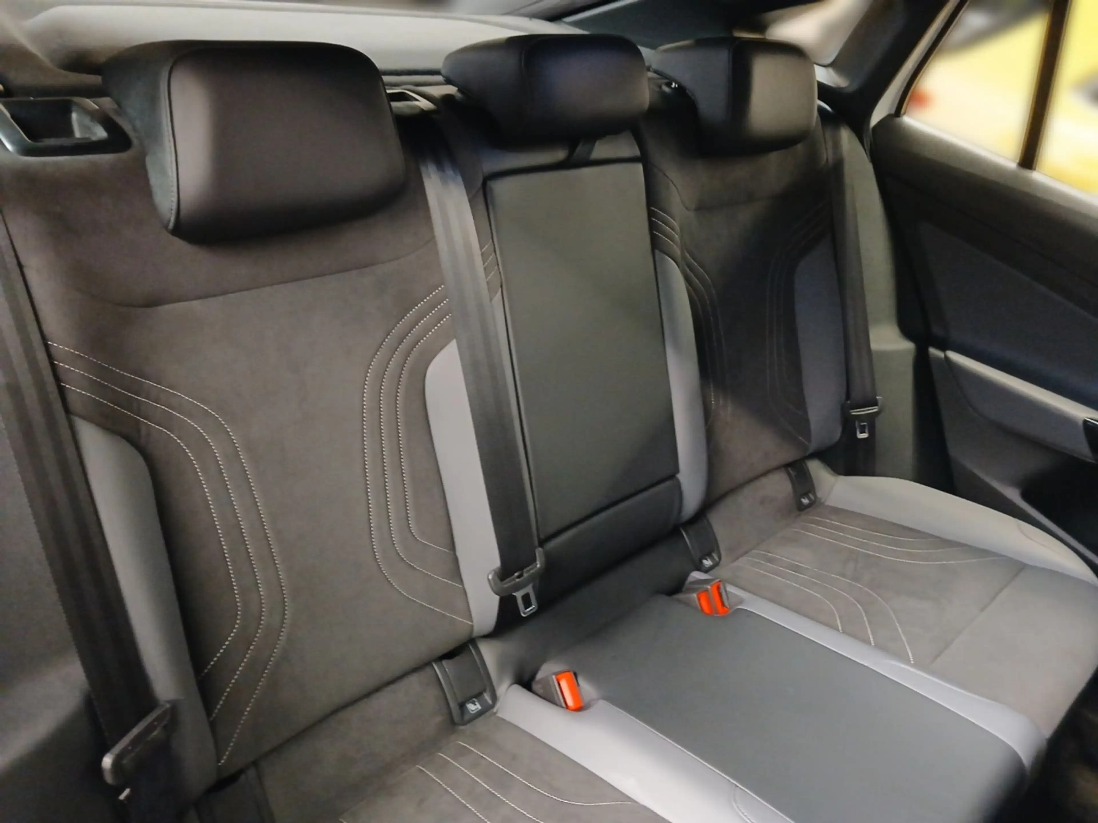 Volkswagen ID.5 Pro Performance 82kWh AHK Ambiente RFK Stan — photo 9