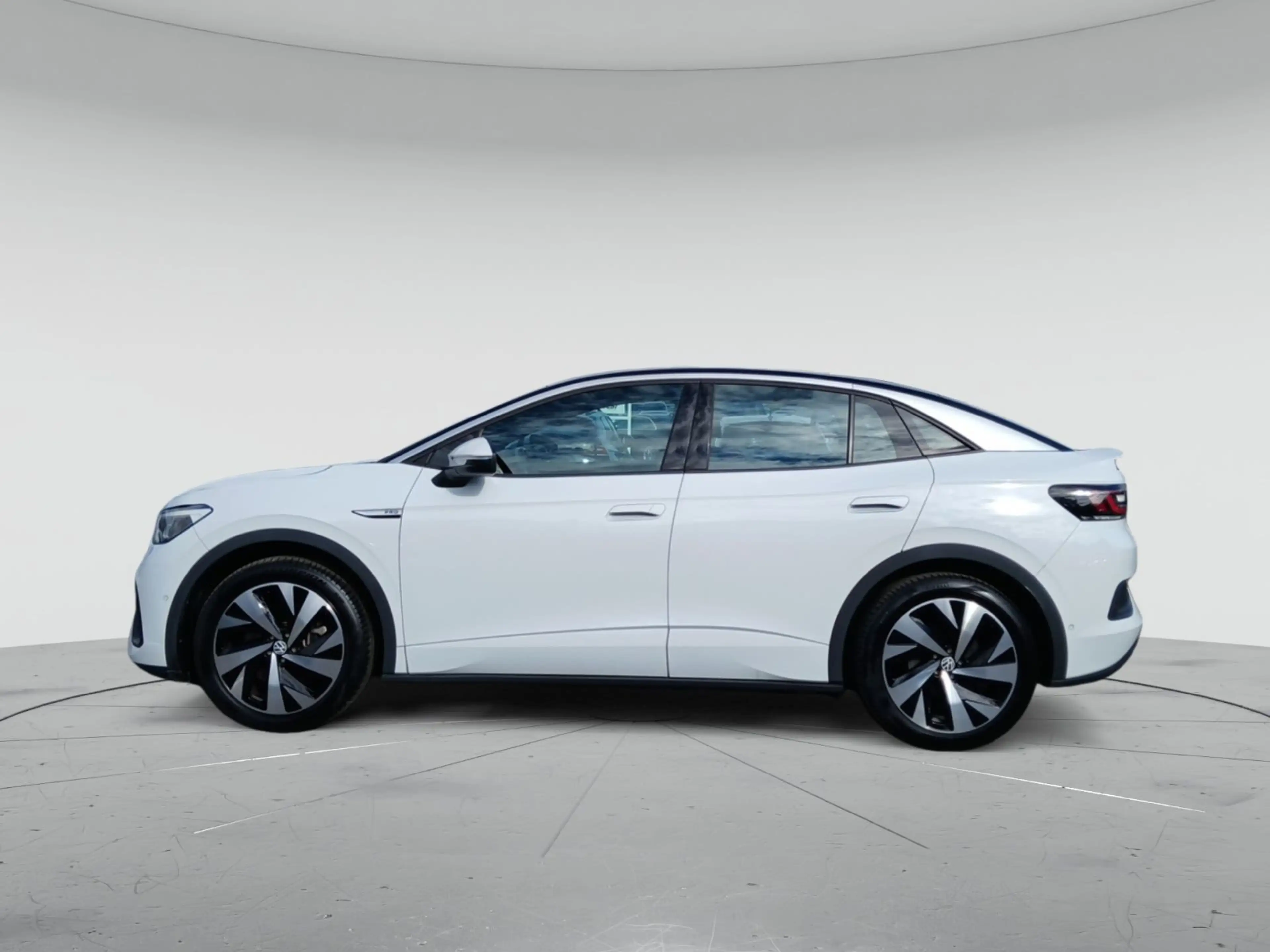 Volkswagen ID.5 Pro Performance 82kWh AHK Ambiente RFK Stan — photo 4