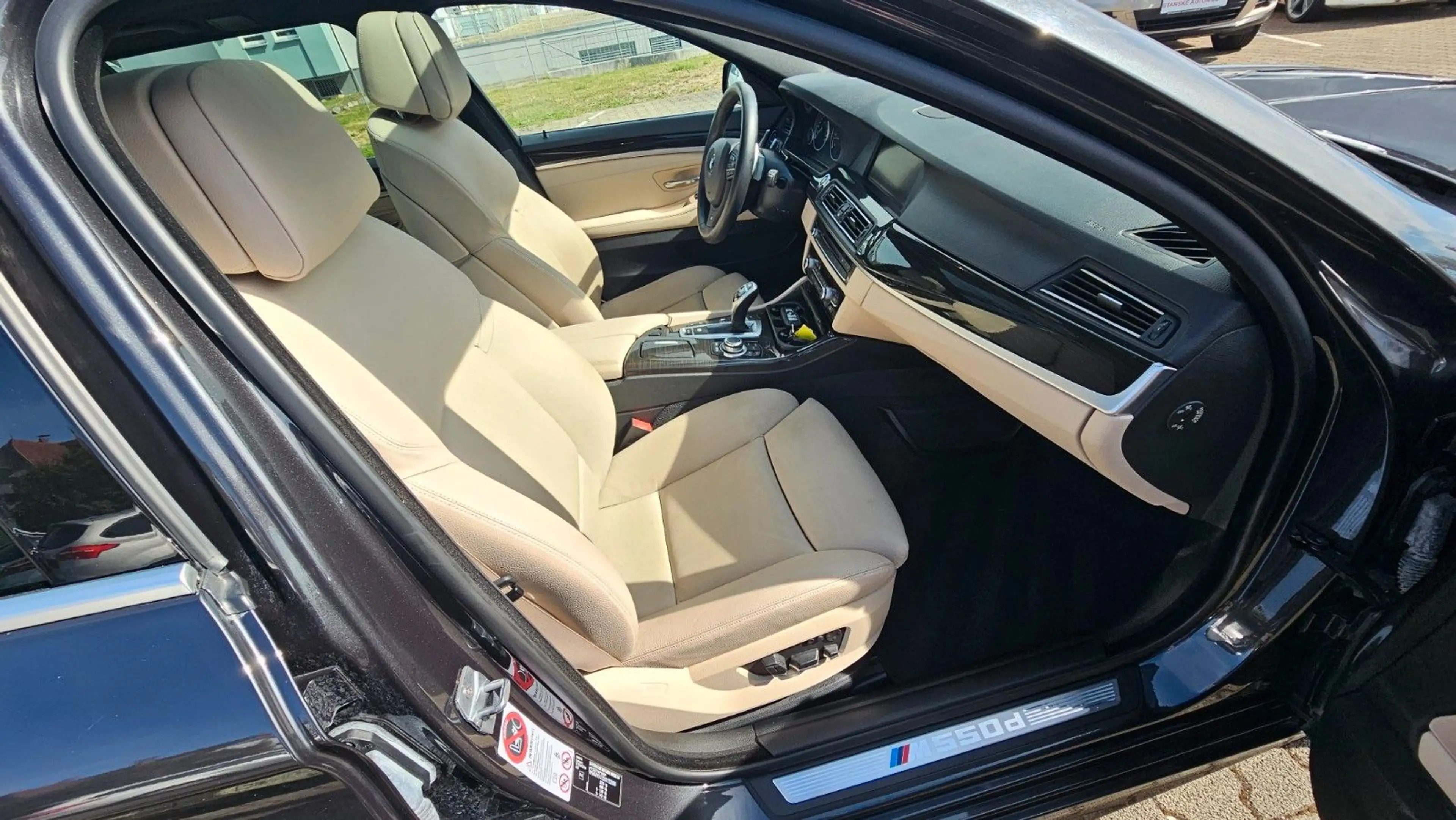 BMW 550 d xDrive M-SPORT 20'' — photo 10