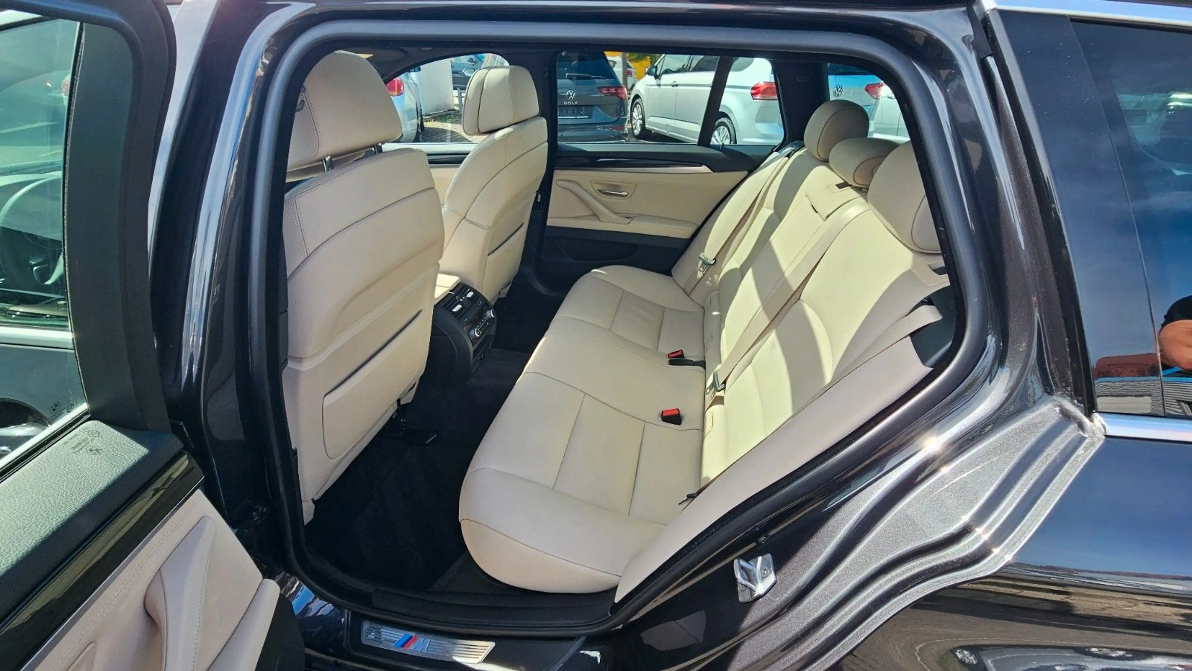 BMW 550 d xDrive M-SPORT 20'' — photo 9
