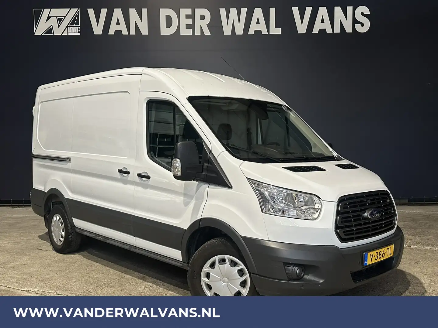 Ford Transit 2.0 TDCI 131pk L2H2 Euro6 Airco | 2800kg Trekhaak Wit - 1