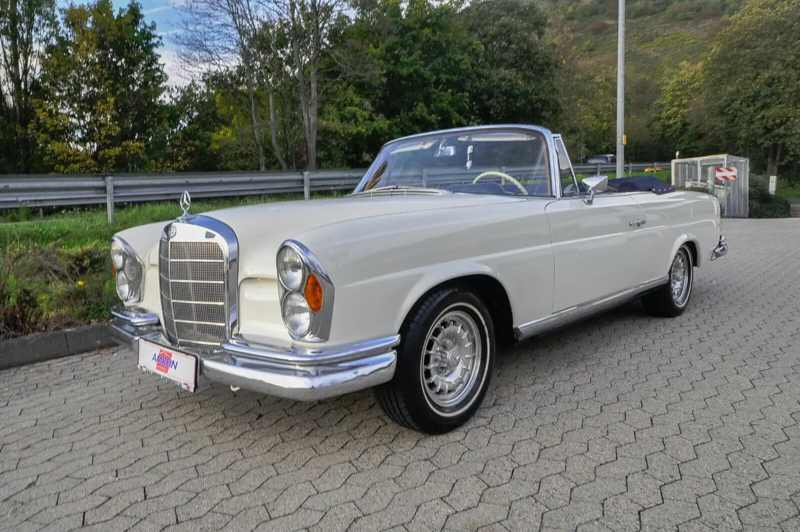Mercedes-Benz 280 SE Hochkühler/H-Kennz./Restauriert" Blanc - 1