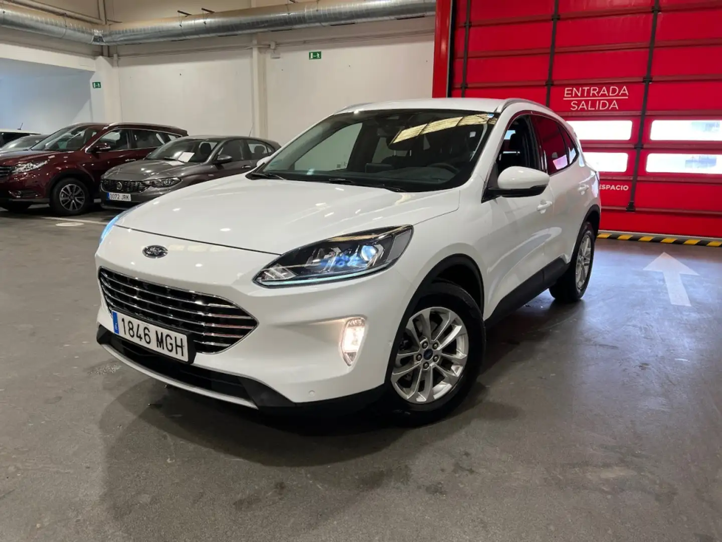 Ford Kuga 1.5 EcoBoost Titanium FWD 150 Blanc - 1