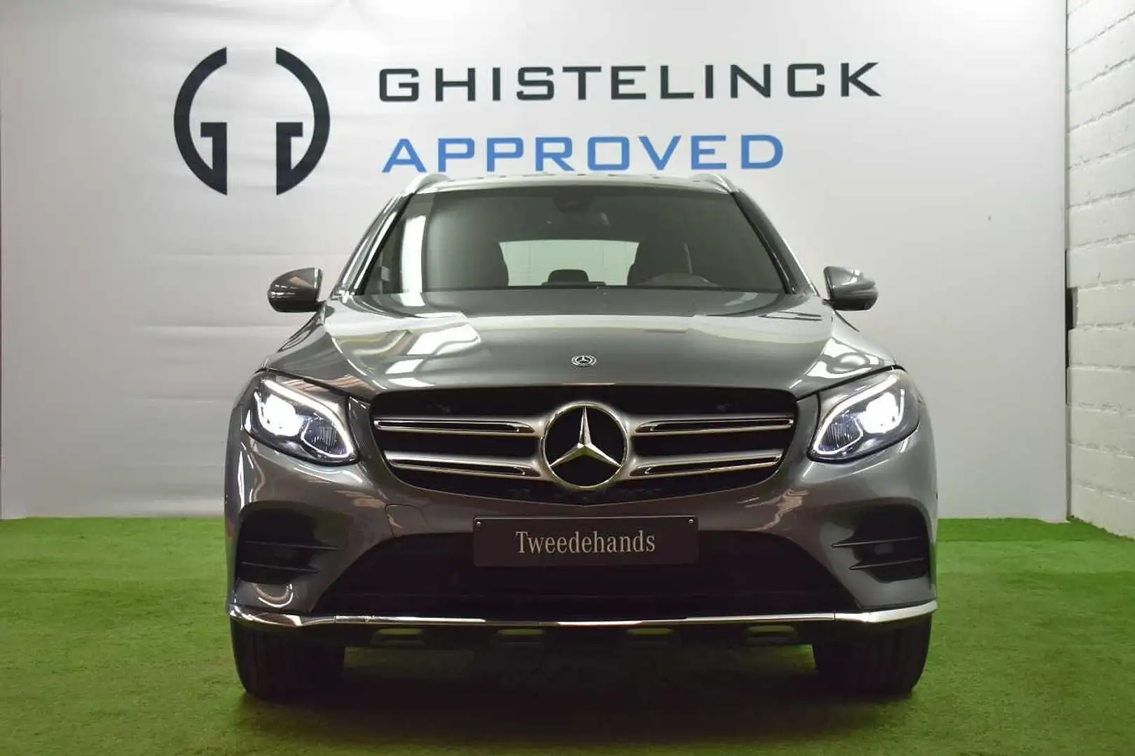 Mercedes-Benz GLC 350 e 4MATIC Off-Roader Grijs - 2