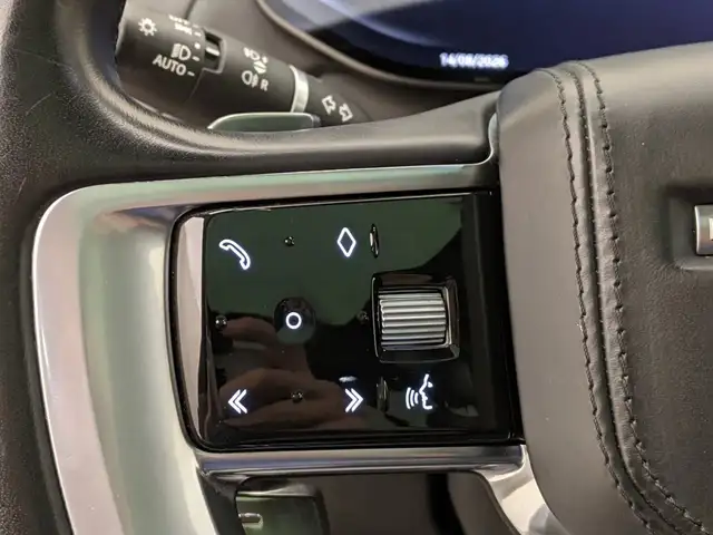 Land Rover Range Rover view 15