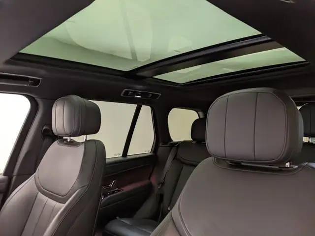 Land Rover Range Rover view 14