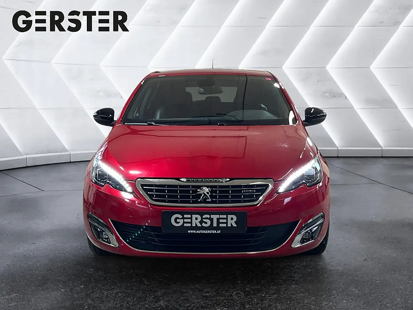 Peugeot 308 1,2 PureTech GT Line S&S Aut. Rot - 2