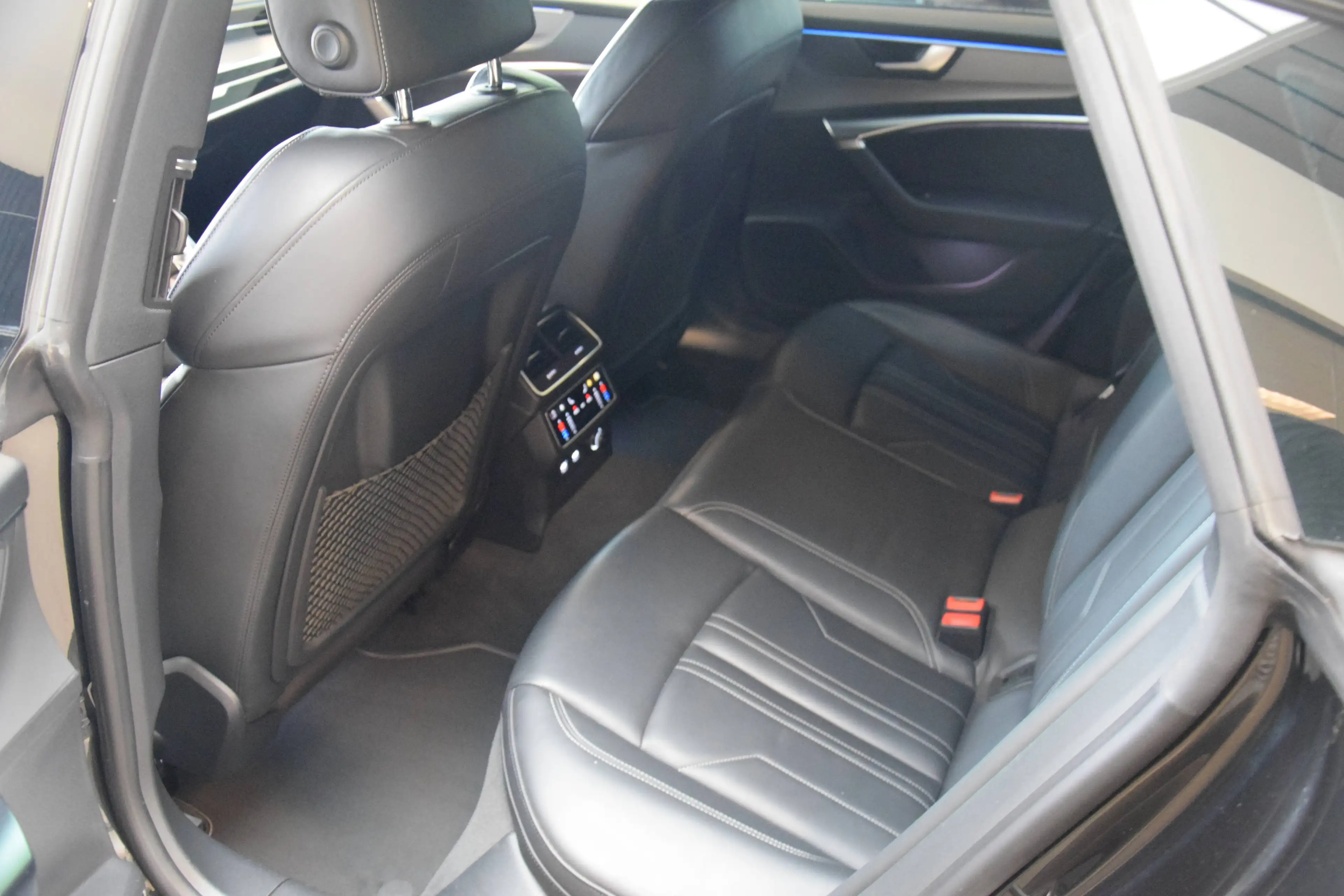 Audi A7 A7 40 TDi S-Line Night Edition 12/2018 — photo 11