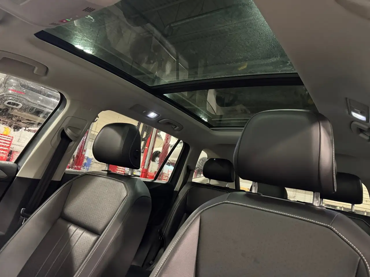 Volkswagen Tiguan снимка Volkswagen Tiguan