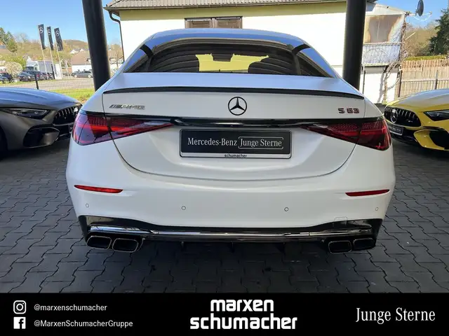 Mercedes-Benz S-Class view 5