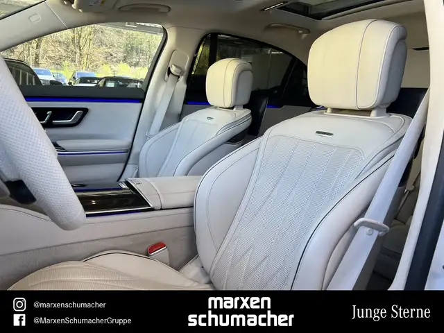 Mercedes-Benz S-Class view 11