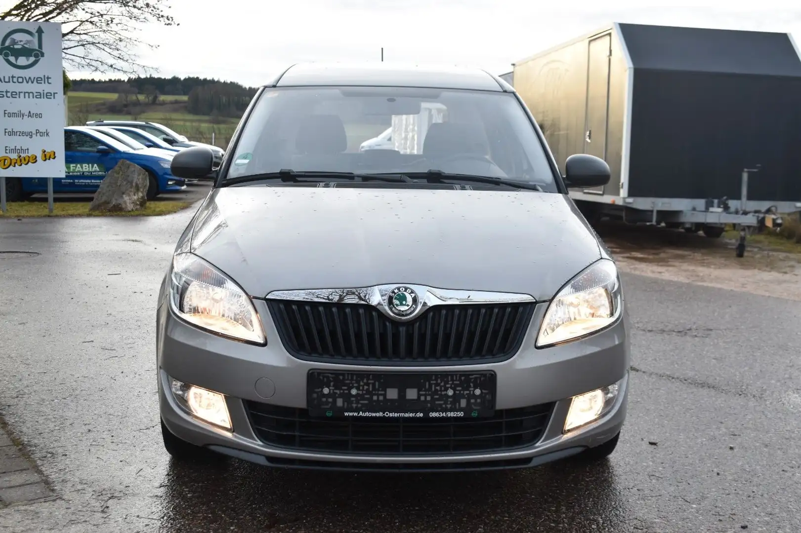 Skoda Roomster Plus Edition Bej - 2
