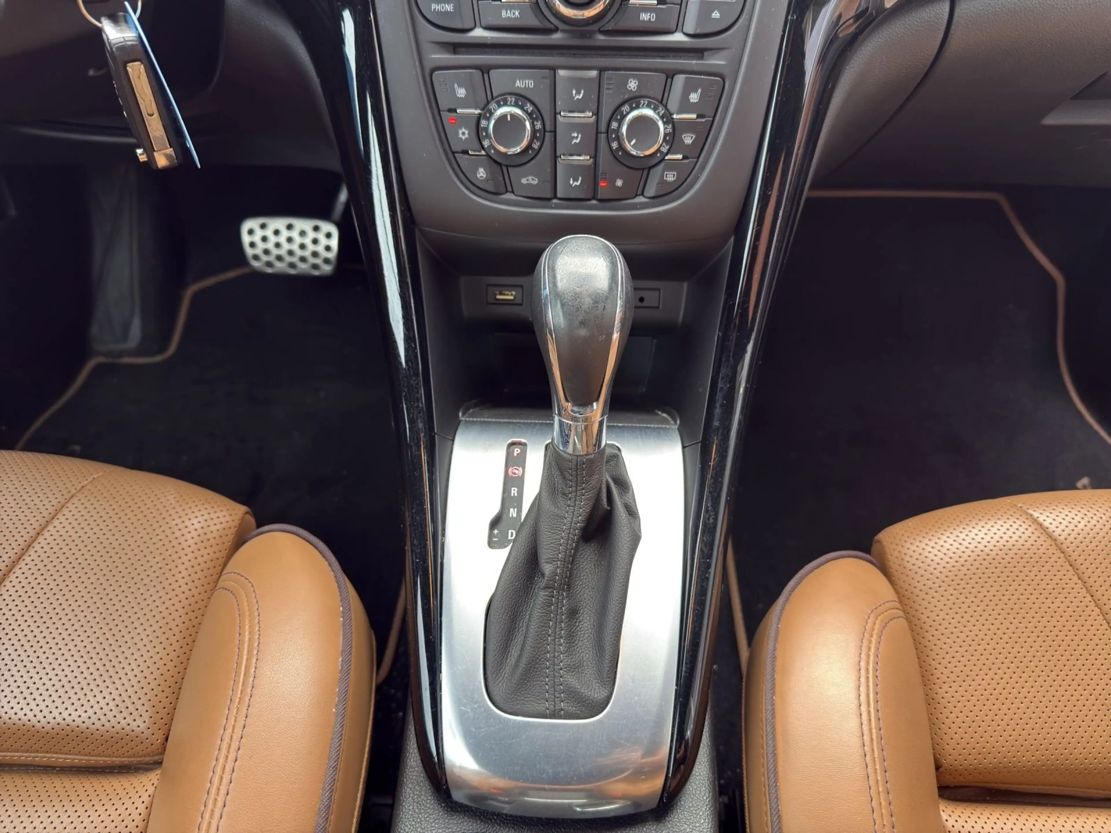 Opel Cascada 1.6 Turbo*Active&SportivePaket*Assis*GRA — photo 8