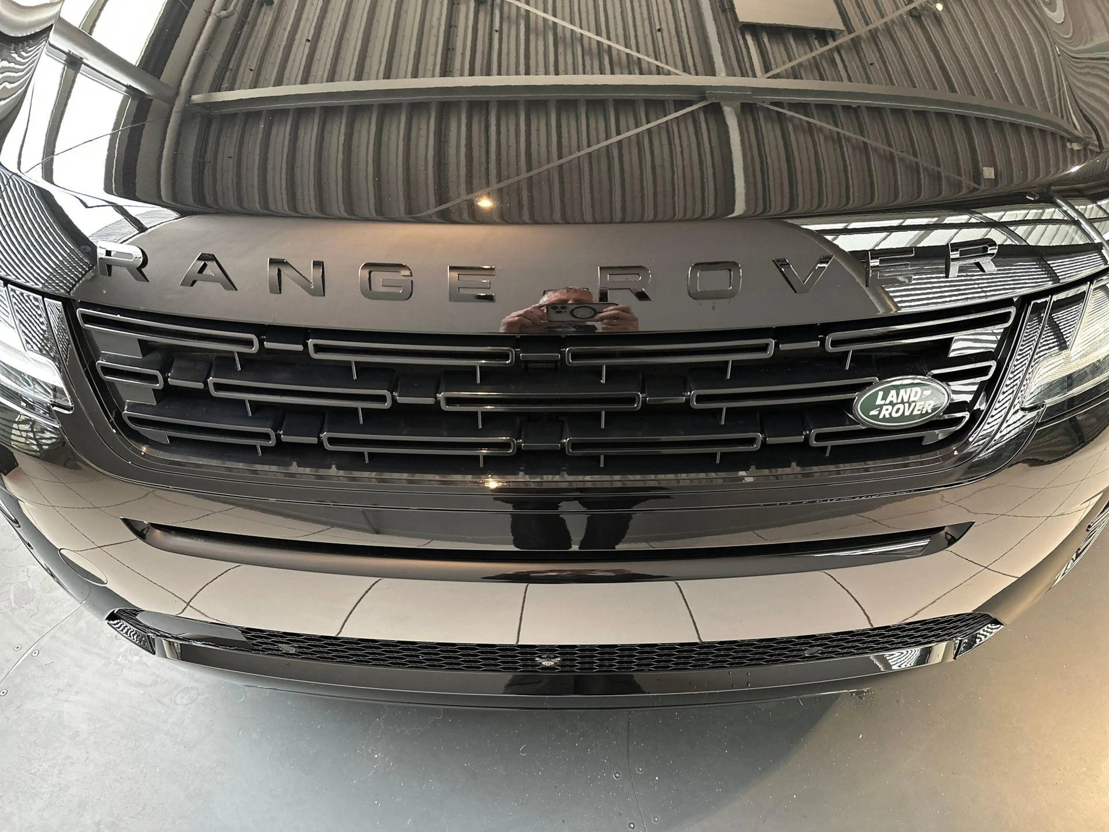 Land Rover Range Rover Evoque P270e AWD DYNAMIC SE -PANO.DAK|20"LM|BLACK PACK|CO — photo 24