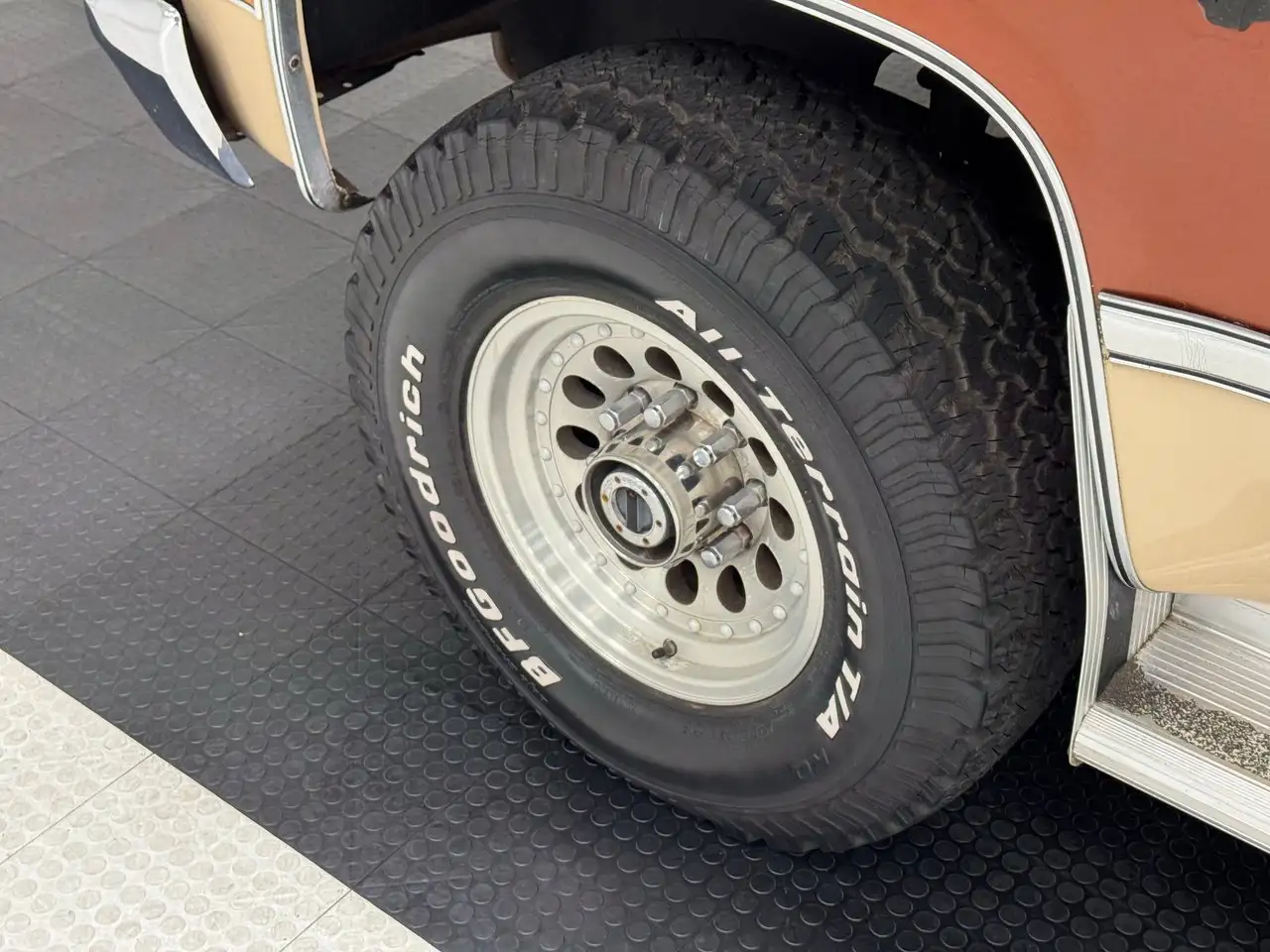 GMC Sierra Classic 4x4 Long Bed Pickup, foto 11