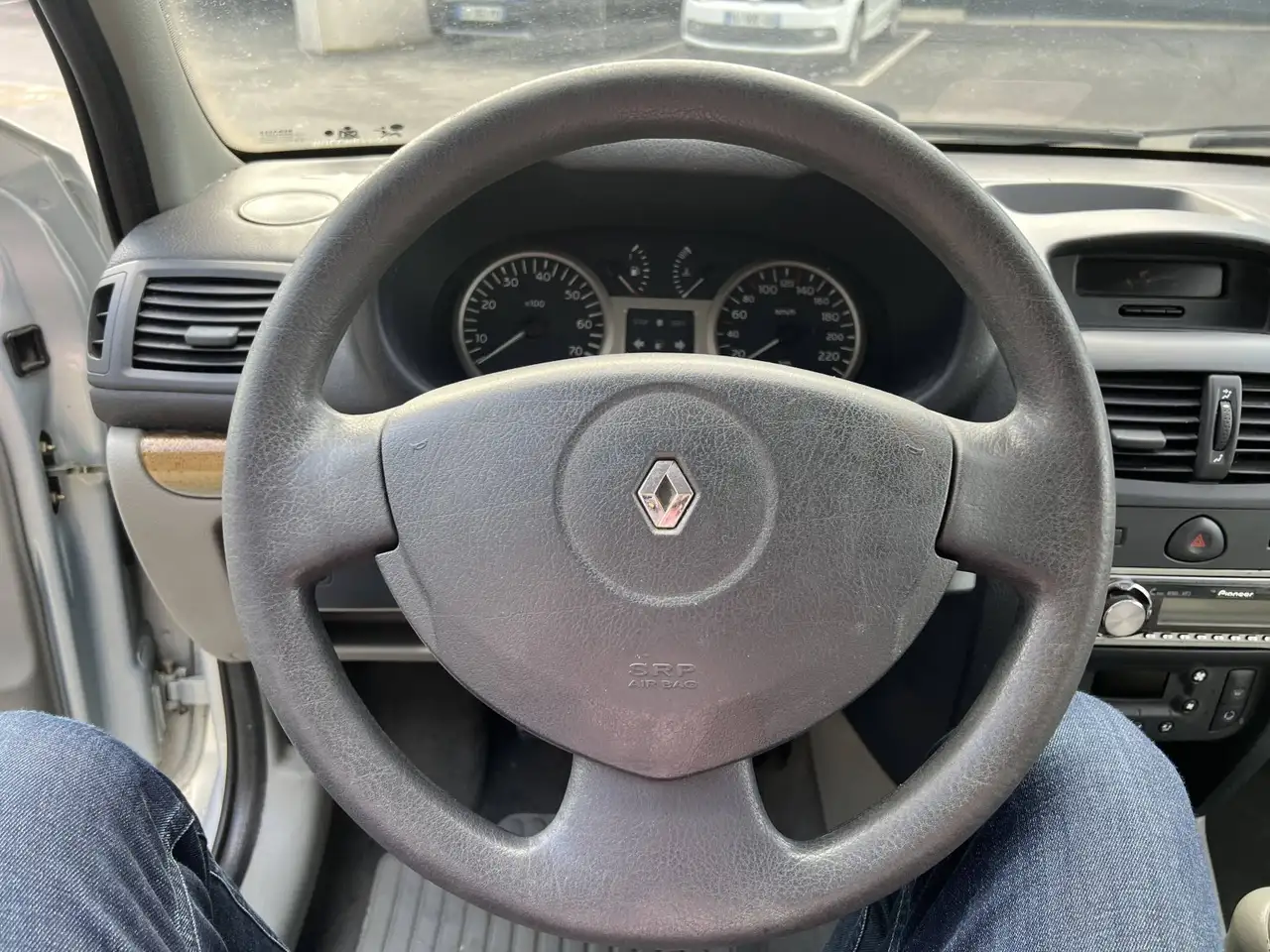 Renault Clio II (B/C65) 1.6 16v 110ch Privilège 5p, foto 7