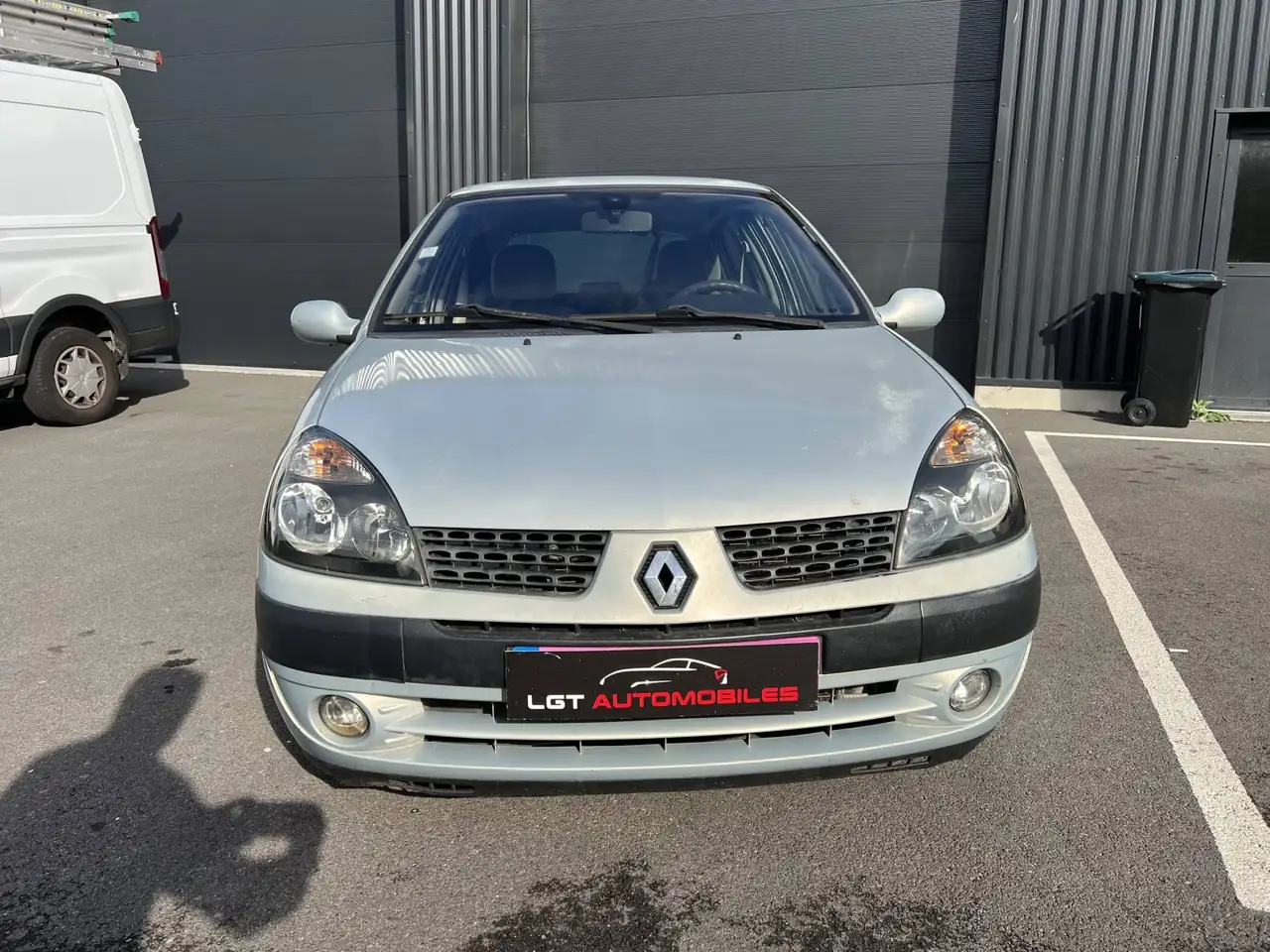 Renault Clio II (B/C65) 1.6 16v 110ch Privilège 5p, foto 5
