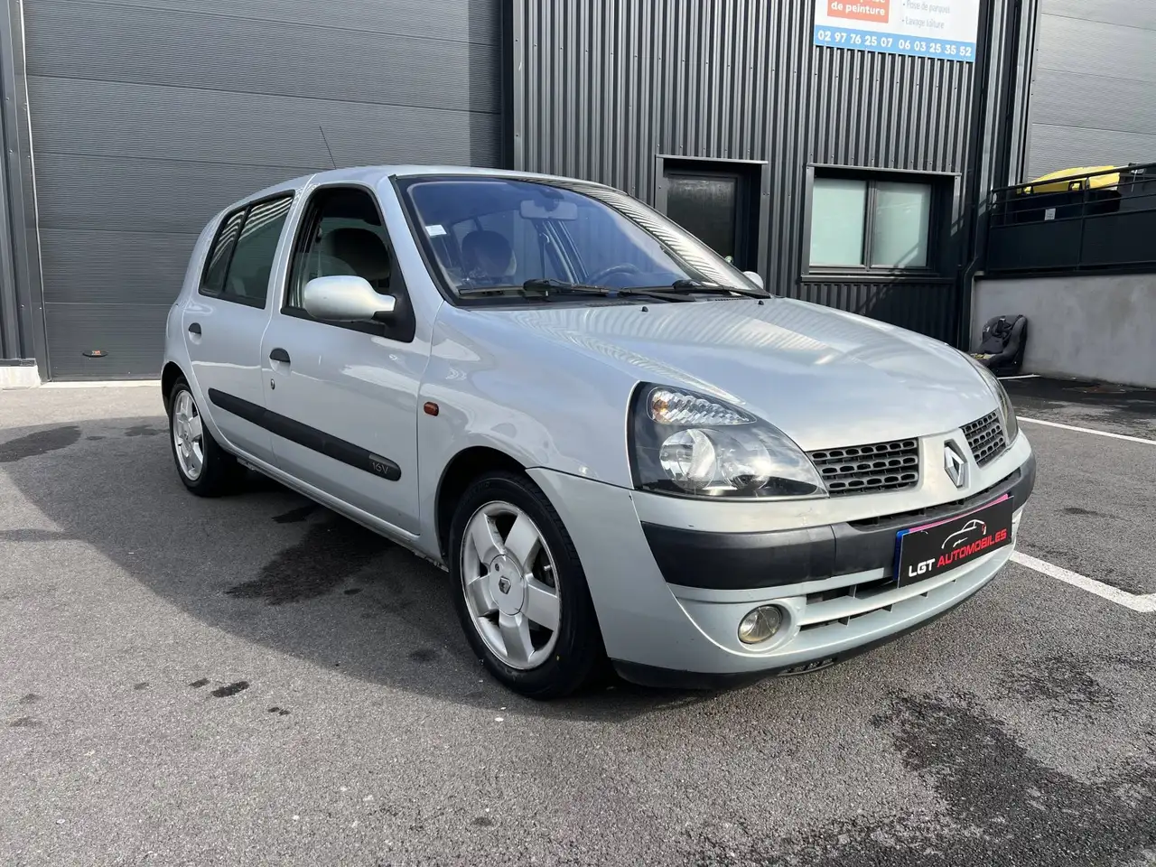 Renault Clio II (B/C65) 1.6 16v 110ch Privilège 5p, foto 2