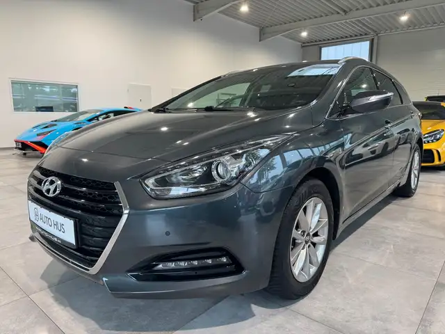 Hyundai i40 cw blue Trend Navi/Kamera/SHZ/Bluetooth/PDC