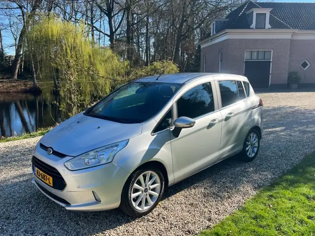 Ford B-Max 1.0 ECOBOOST Style NL-auto Navi / Camera / Trekhaa