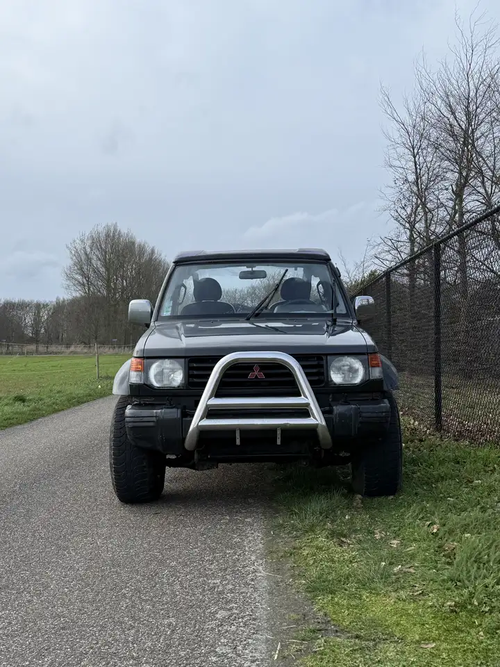 Mitsubishi Pajero Cabrio, foto 2