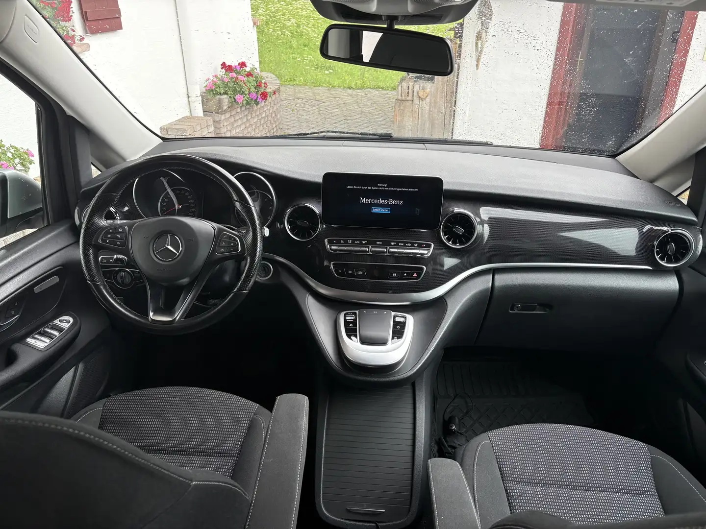 Mercedes-Benz V 220 4 Matic, lang - 2