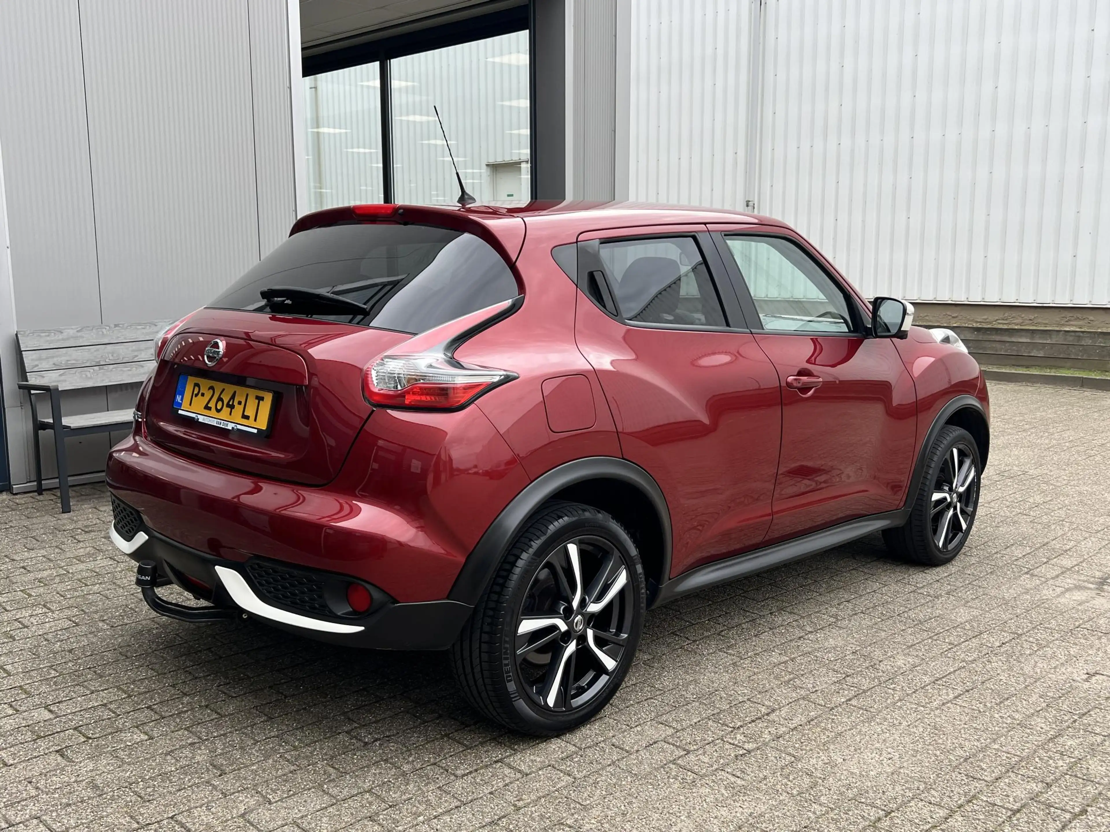 Nissan Juke 1.2 DIG-T S/S Tekna navi / blind spot / clima / 17 — photo 9