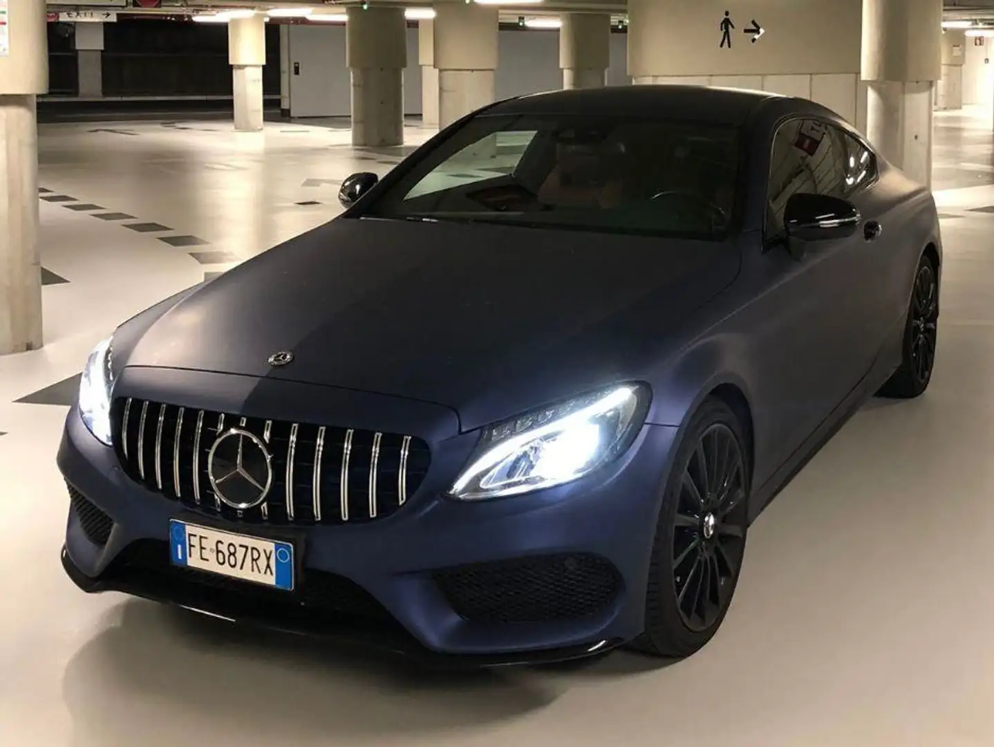 Mercedes-Benz C 250 Classe C-C205 2016 Coupe Coupe d Premium Plus Синій - 1