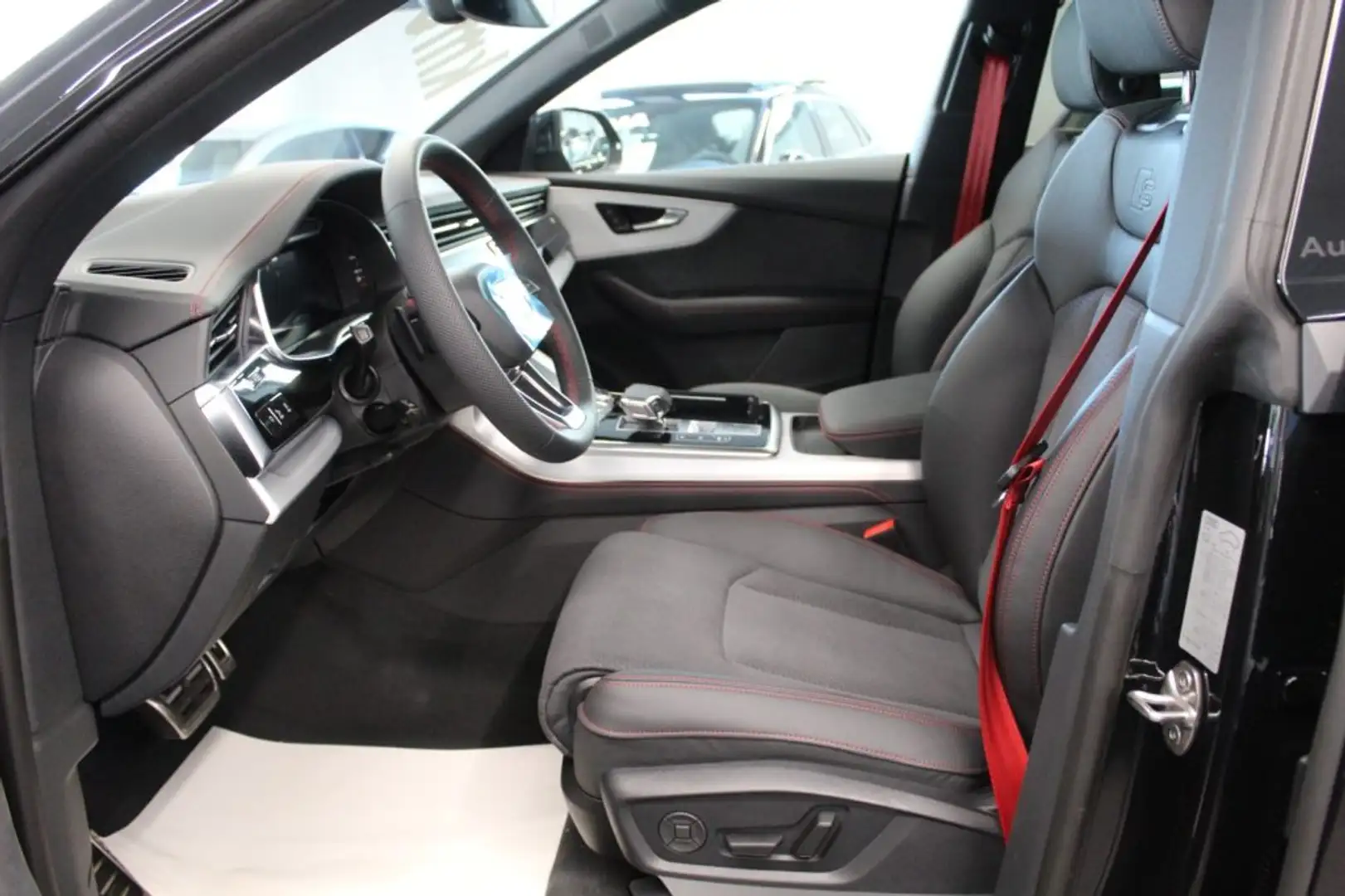 Audi Q8 3.0 TDI 286 CV Quattro S-Line Edition KM0 MY25 Nero - 2