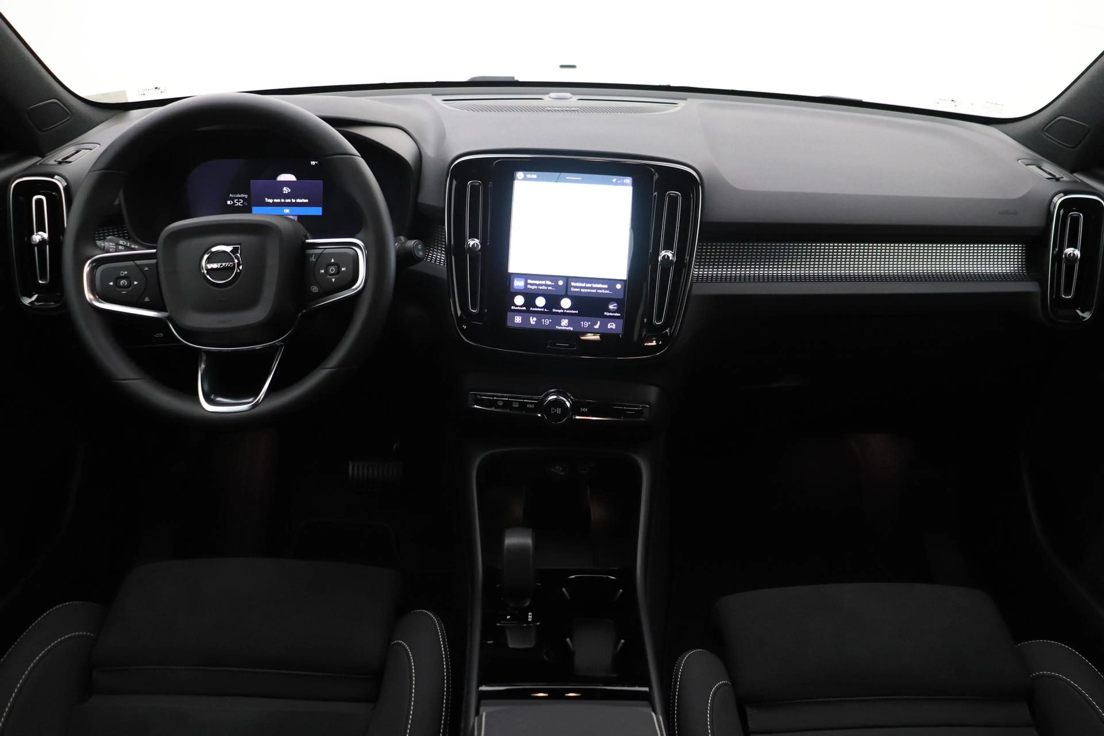 Volvo EX40 Single Motor Extended Range Plus | 82 kWh | Harman — photo 4