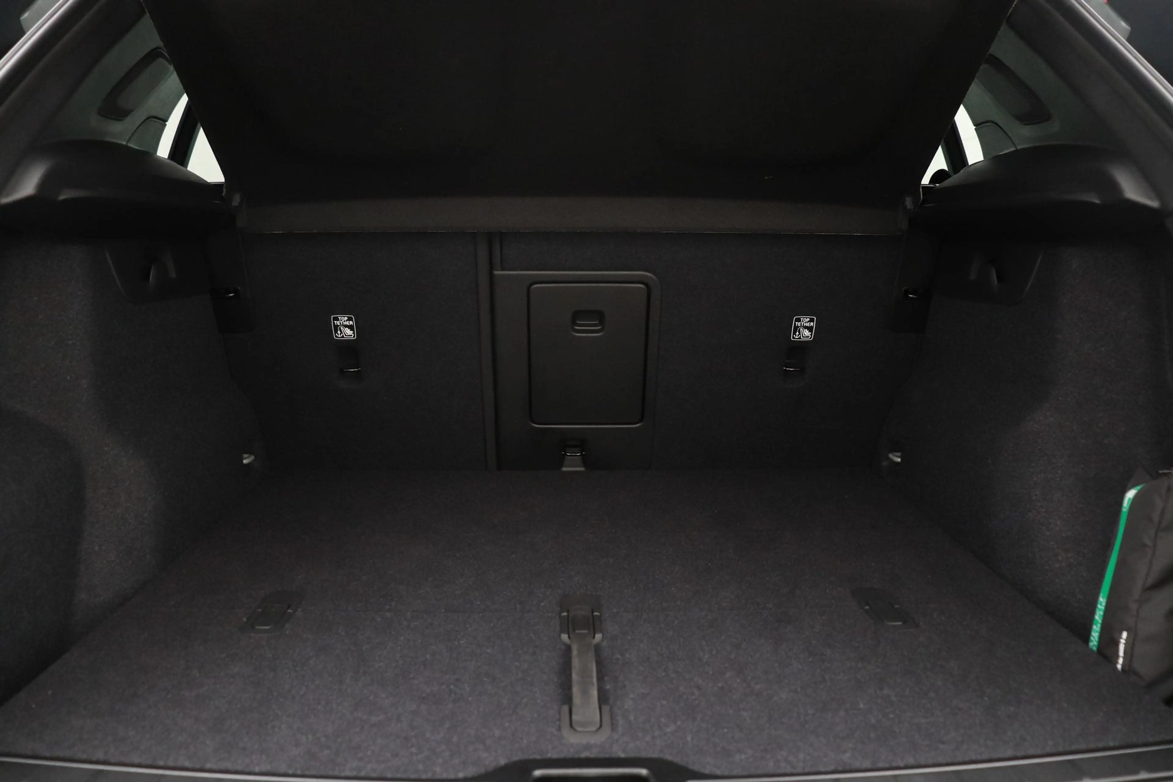 Volvo EX40 Single Motor Extended Range Plus | 82 kWh | Harman — photo 49