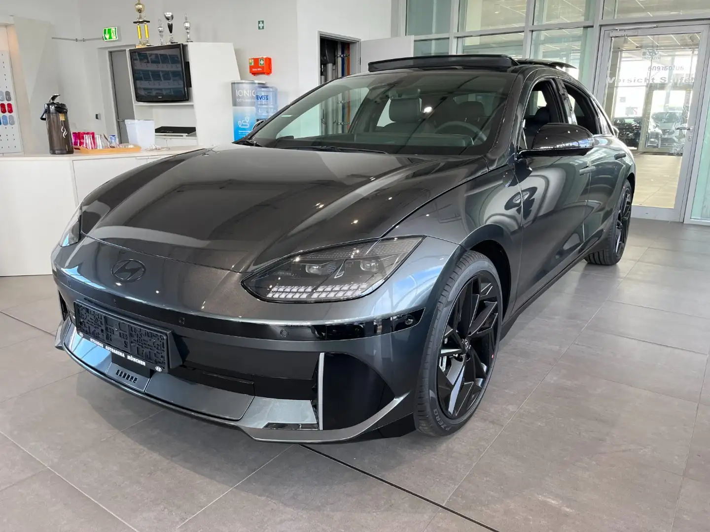 Hyundai IONIQ 6 *First Edition* *SOFORT VERFÜGBARE* Šedá - 2