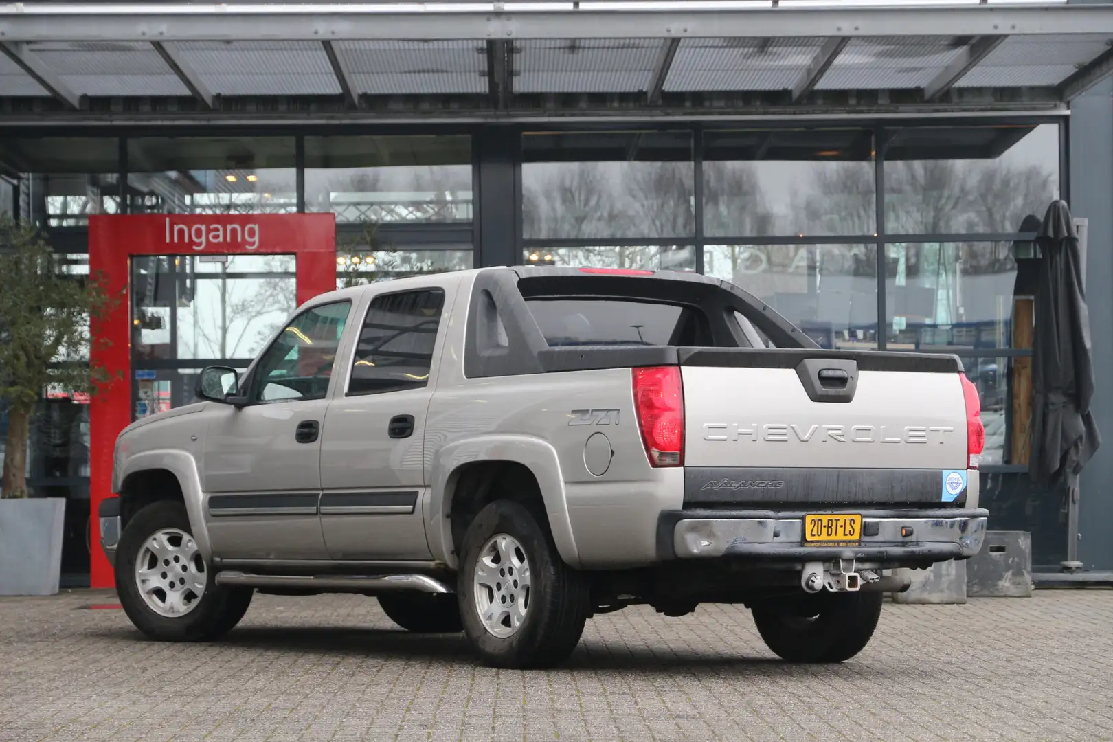 Chevrolet Avalanche USA 5.3 4WD 1500 / MARGE / APK 08-2026.. Grau - 2