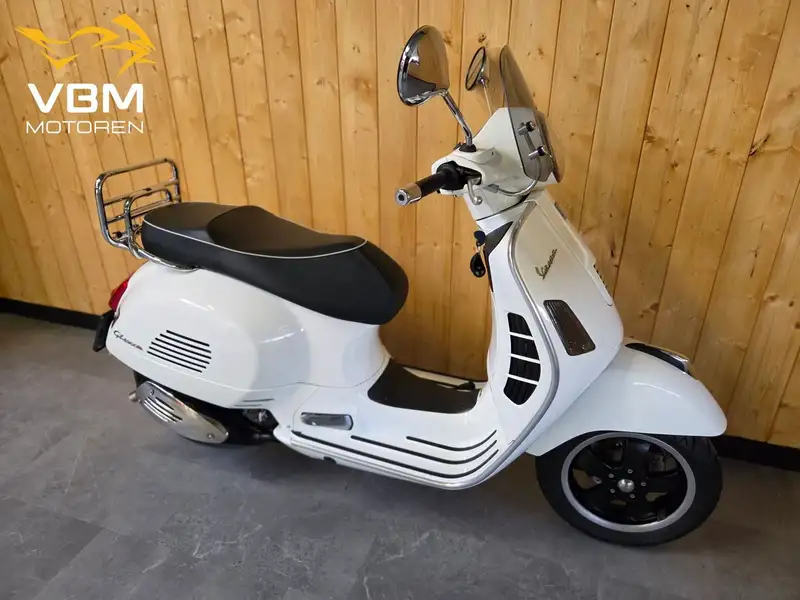 Vespa GTS 300 - foto 2