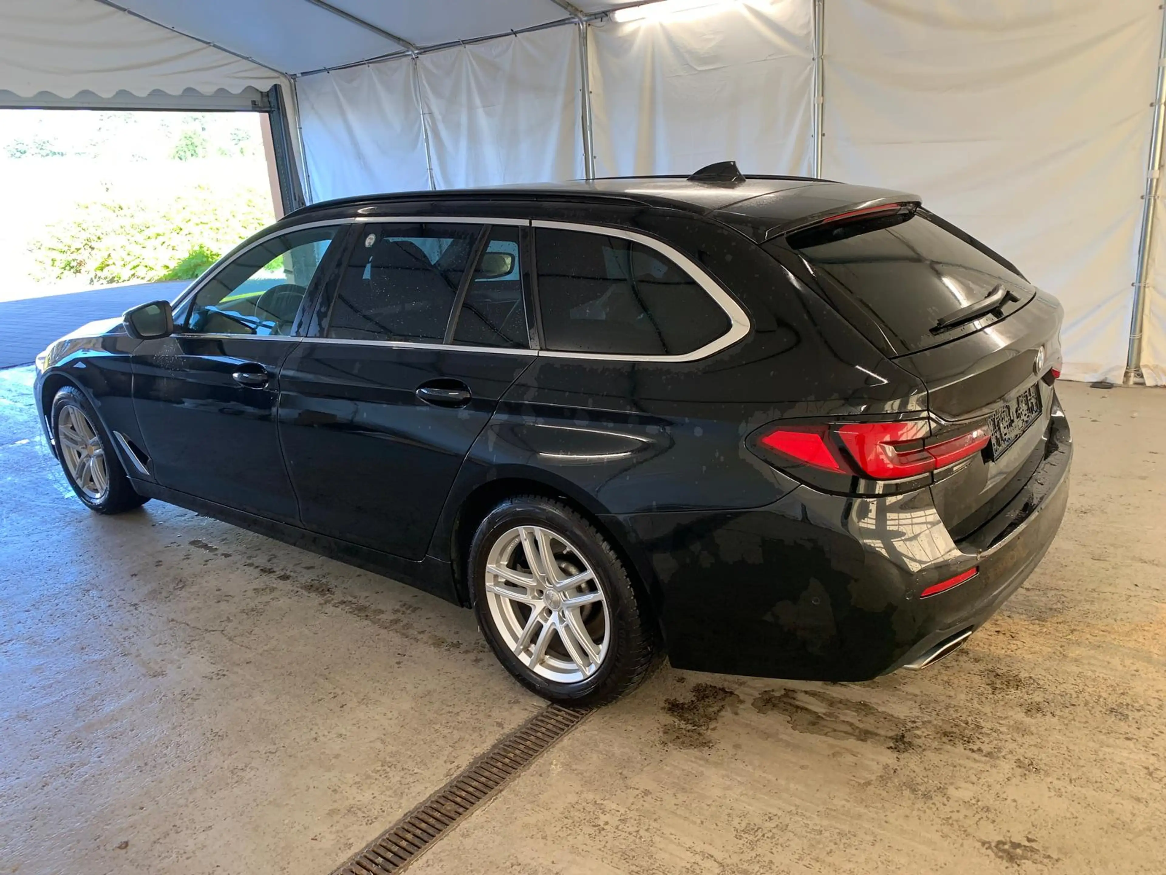 BMW 530 Touring i xDr|DrivProf|Laser|HUD|Memo|Leder — photo 8